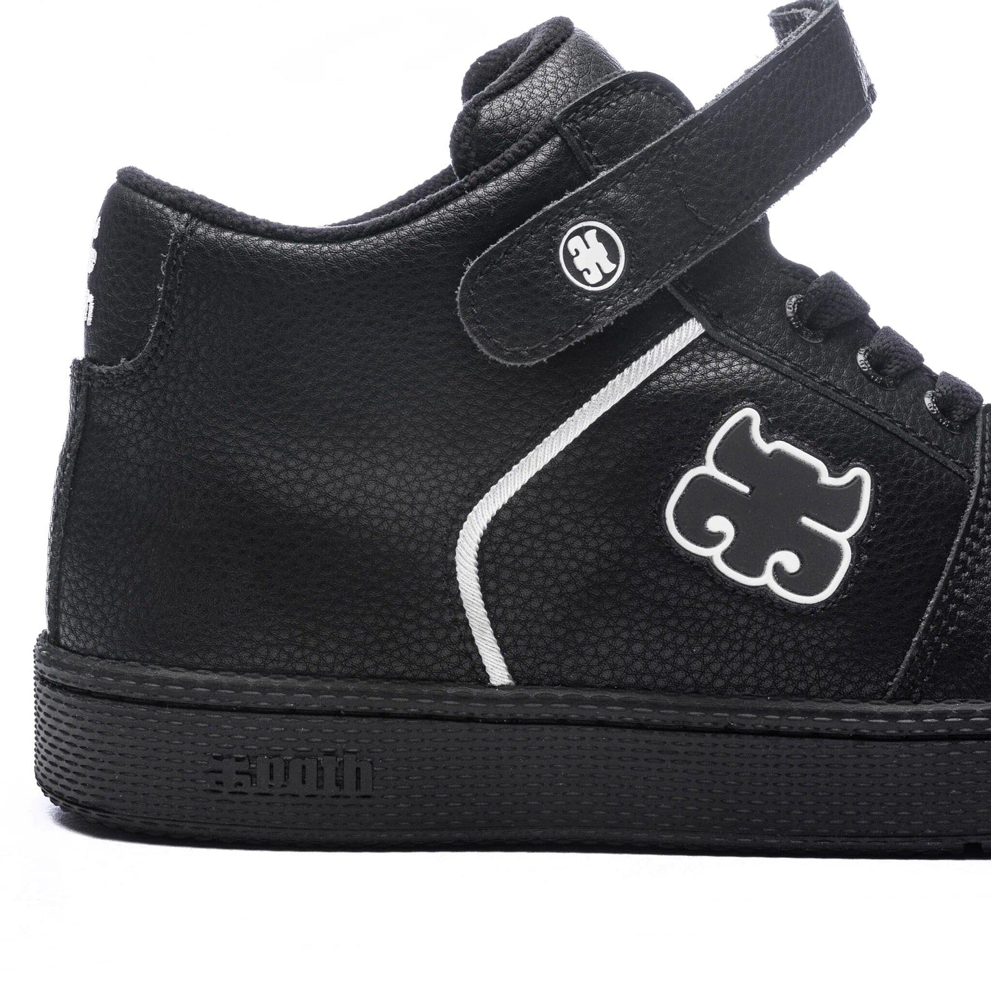 Ipath | Grasshopper - Black/Black Leather