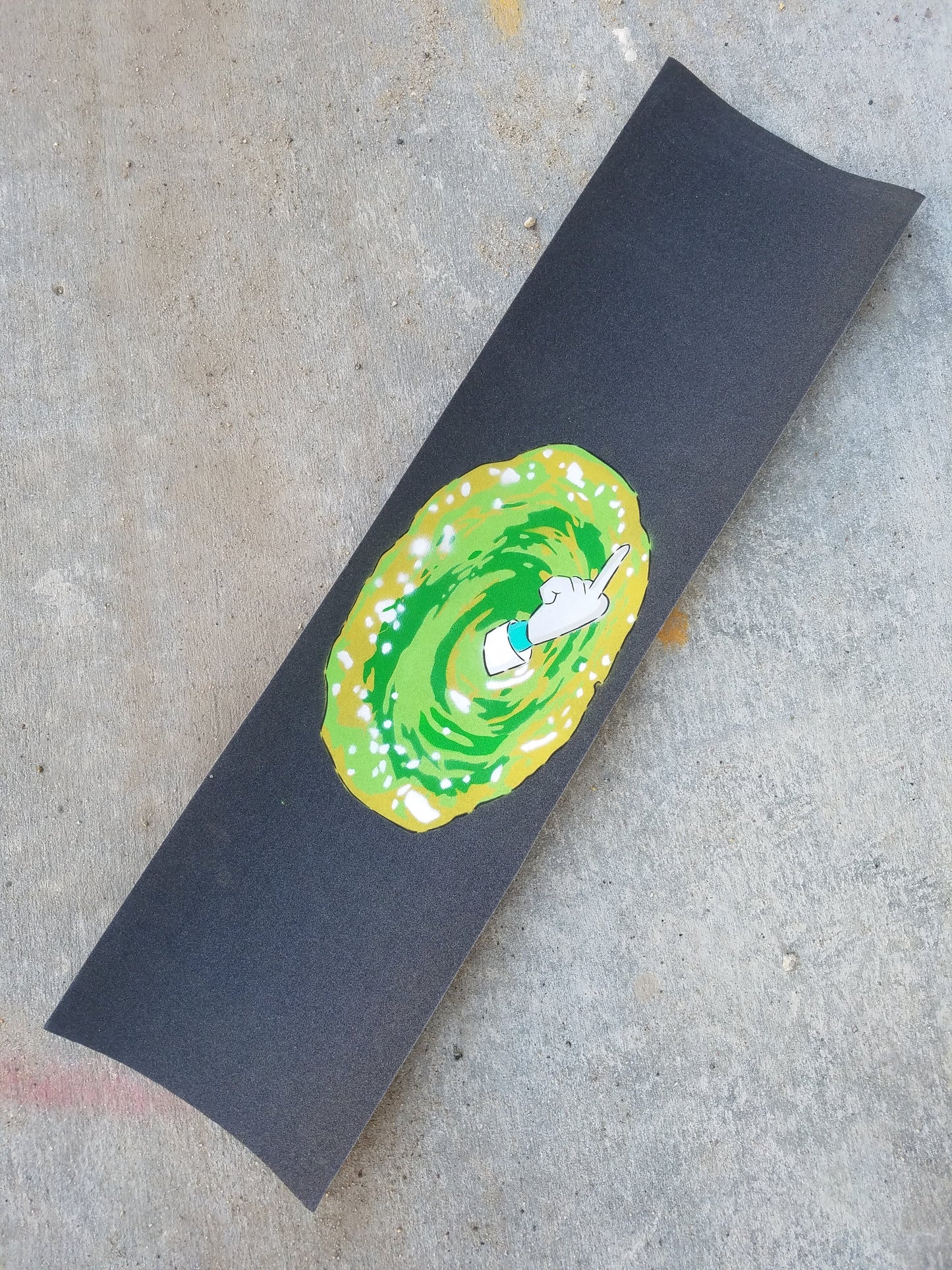 Stenciled Grip - Portal Bird (Rick & Morty)