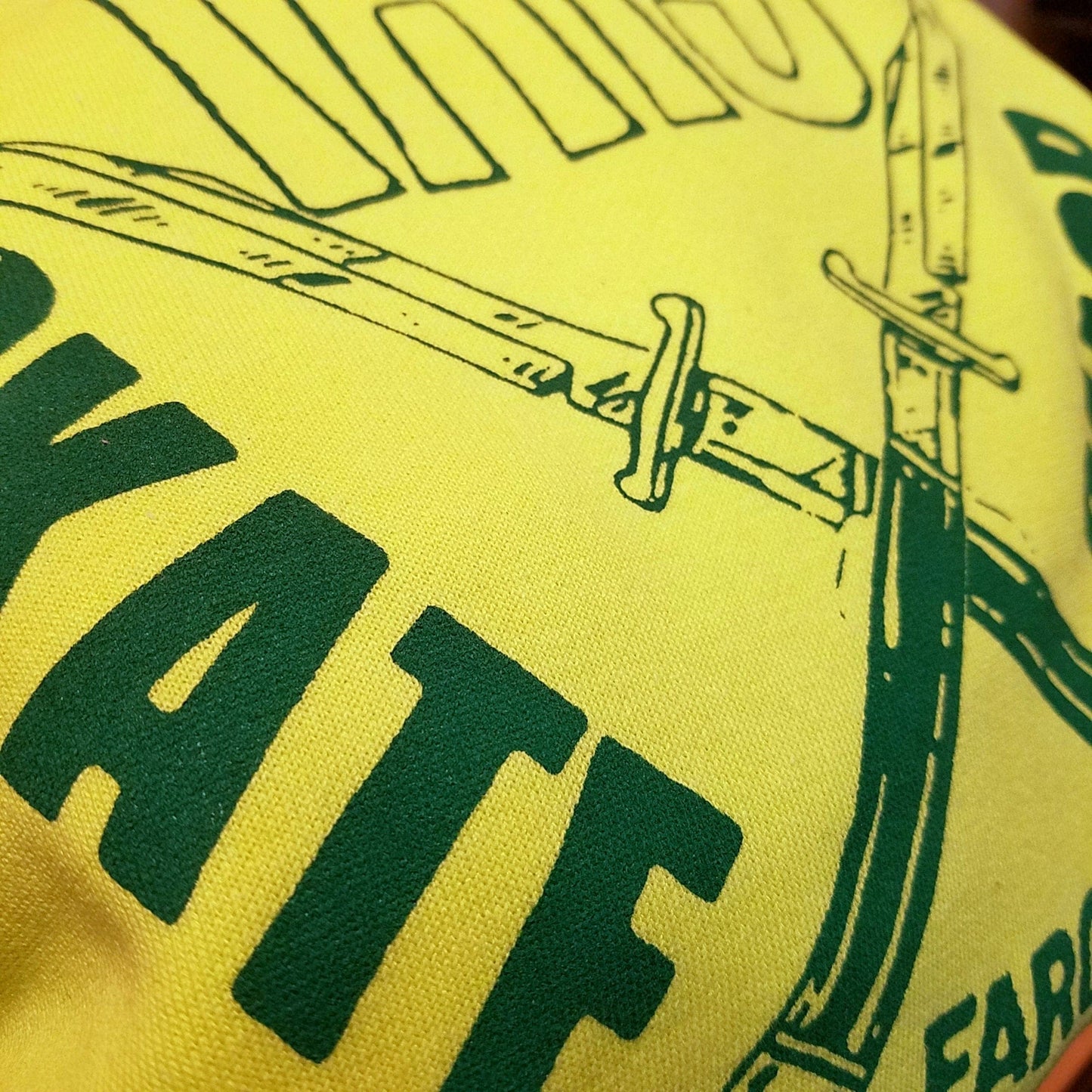 THIS | Daggers Pullover - Fluorescent Yellow/Green Ink