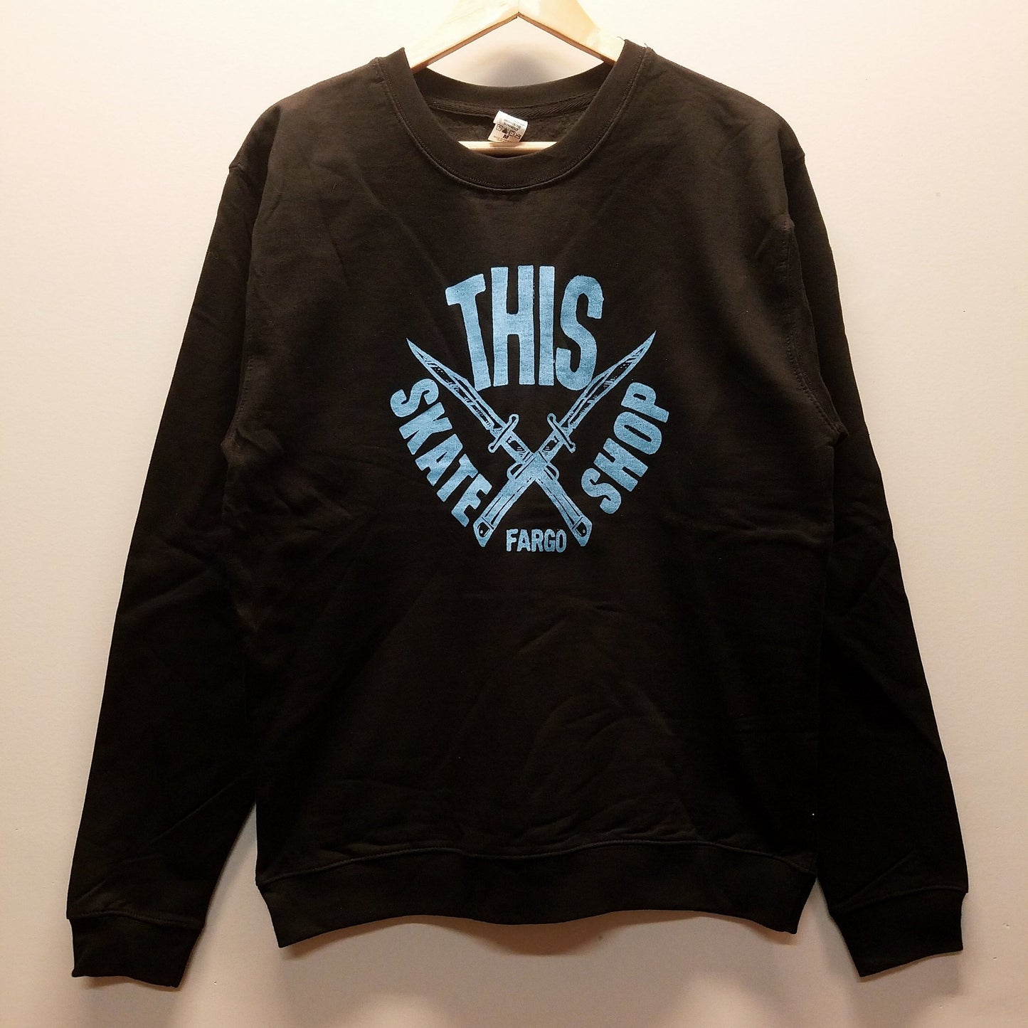THIS | Daggers Crewneck - Black/Light Blue Ink
