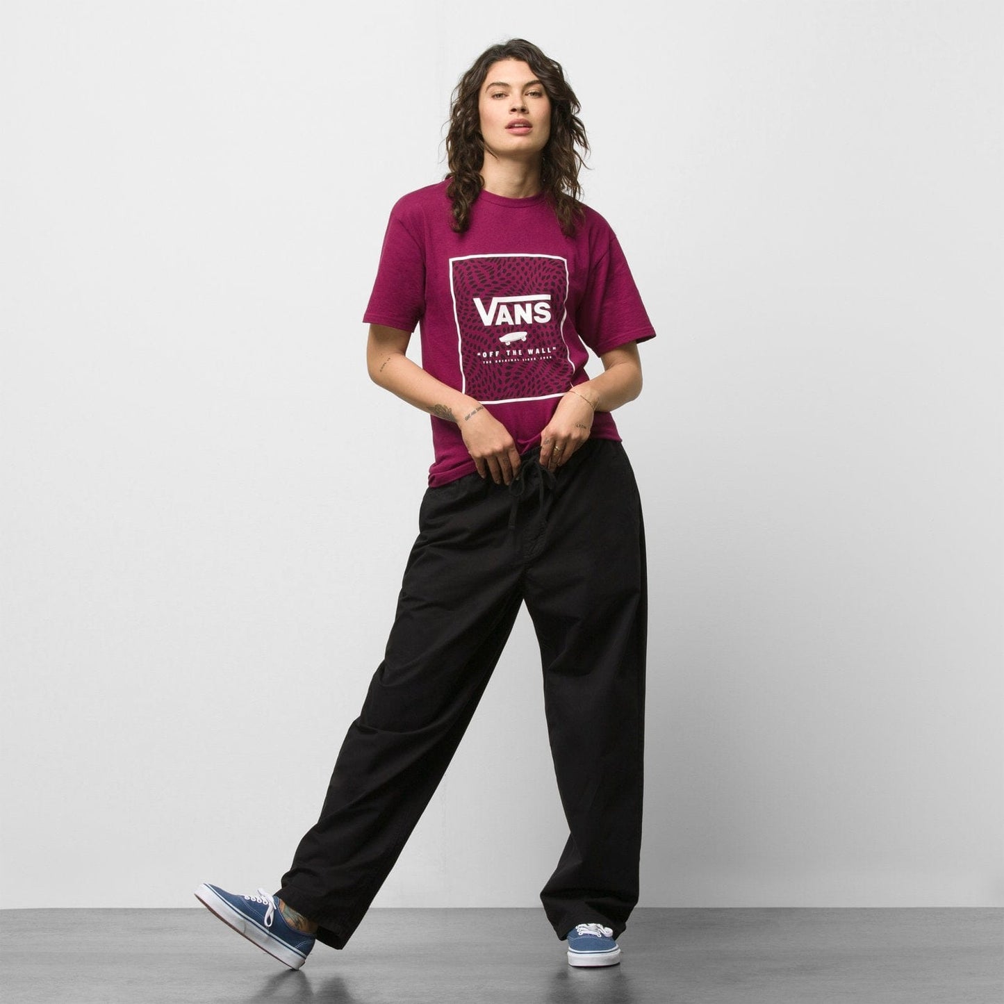 Vans | Range Baggy Tapered Pant - Elastic Waist Drawstring - Black
