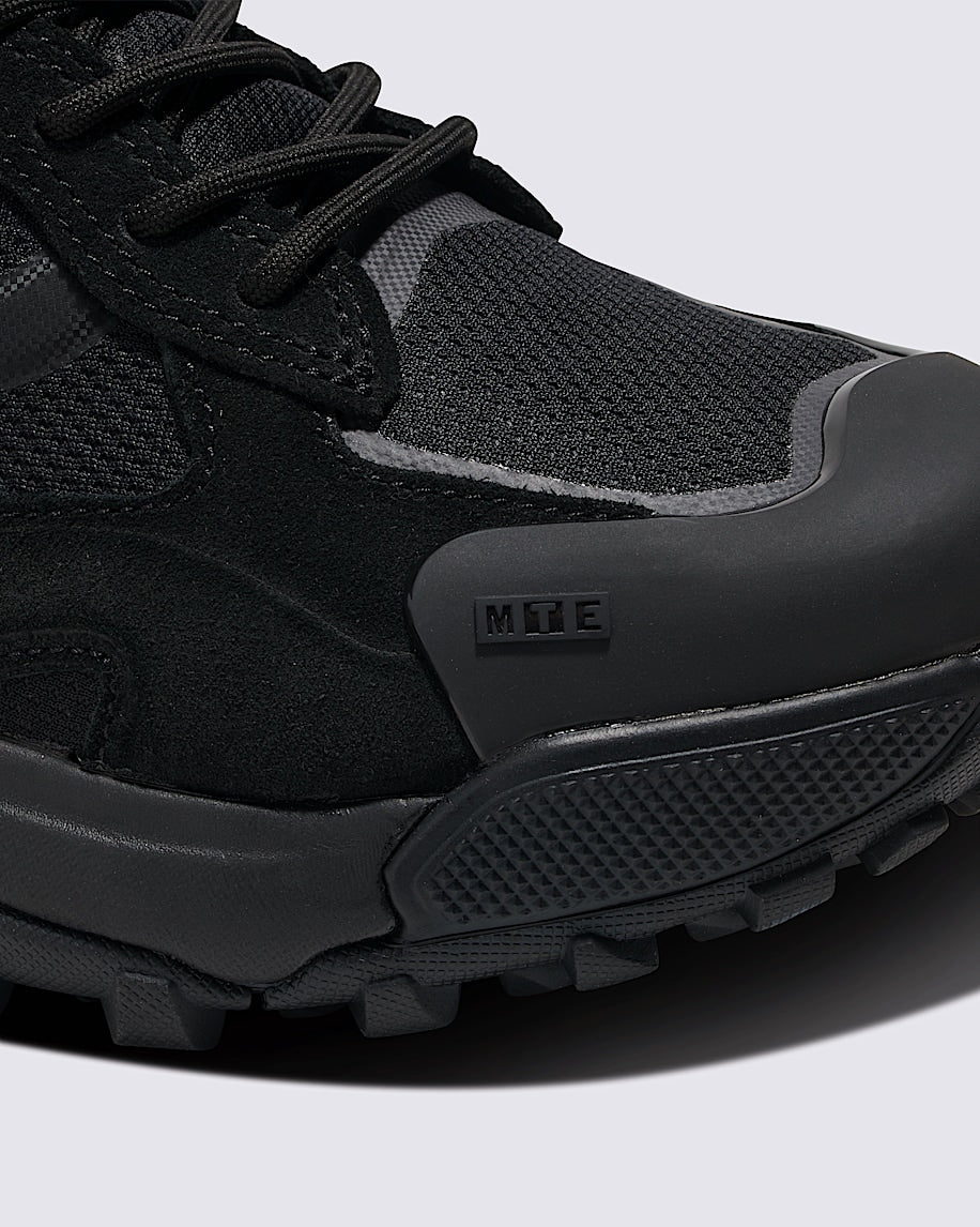 Vans | MTE Crestline Adv Gore-Tex Insulated Boots - Black/Black