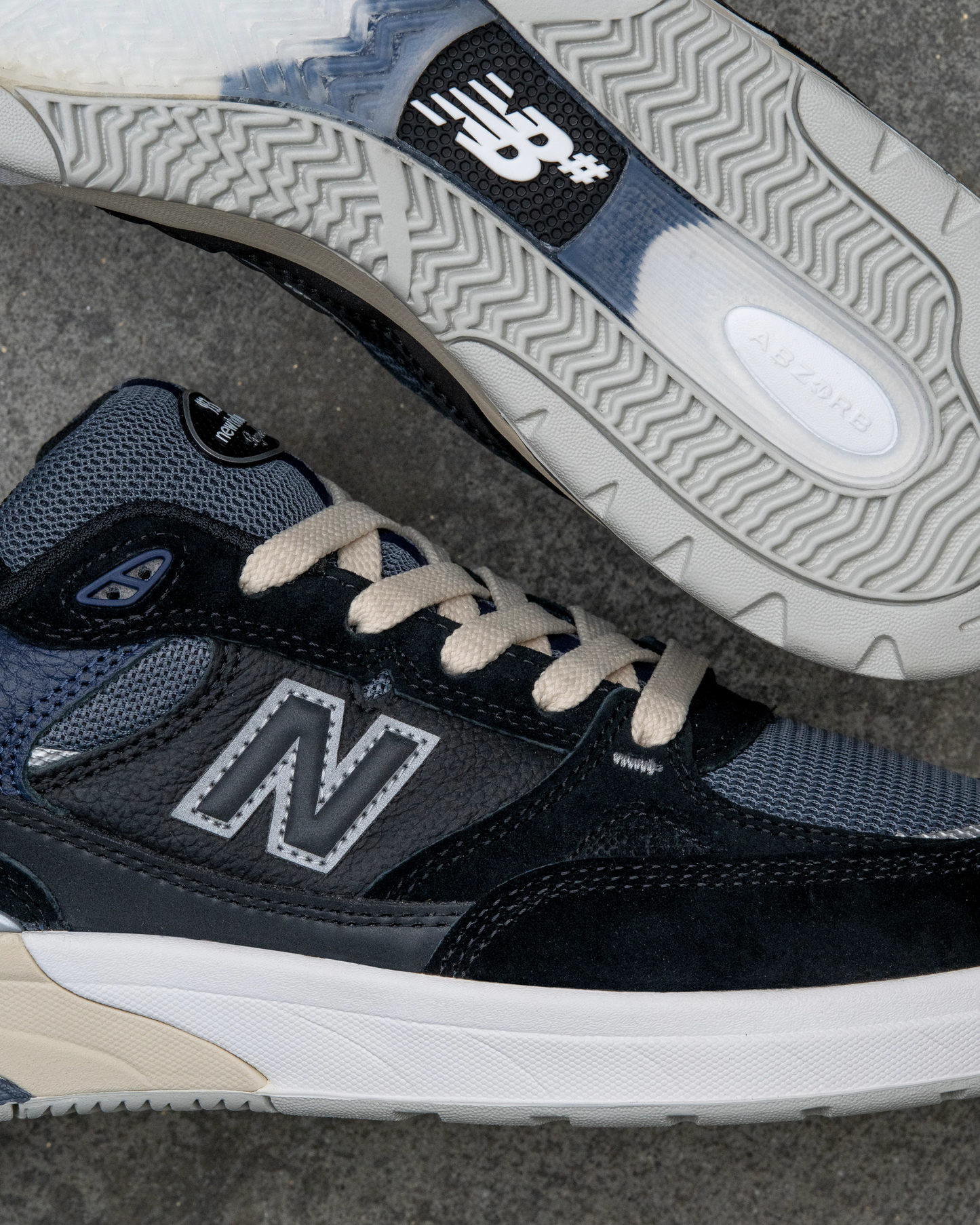 New Balance | Numeric Andrew Reynolds 933 - Black/Blue (WIDE)