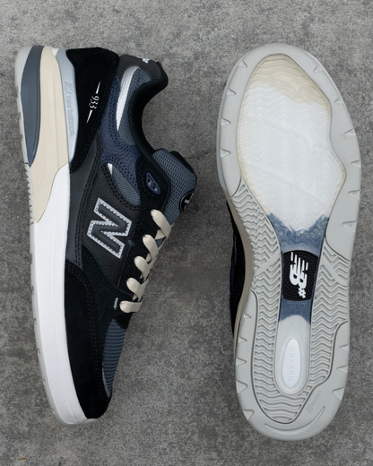 New Balance | Numeric Andrew Reynolds 933 - Black/Blue (WIDE)
