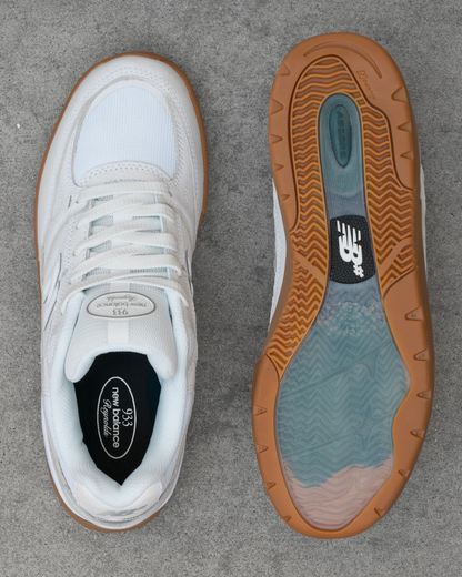 New Balance | Numeric Andrew Reynolds 933 - White/Gum (WIDE)