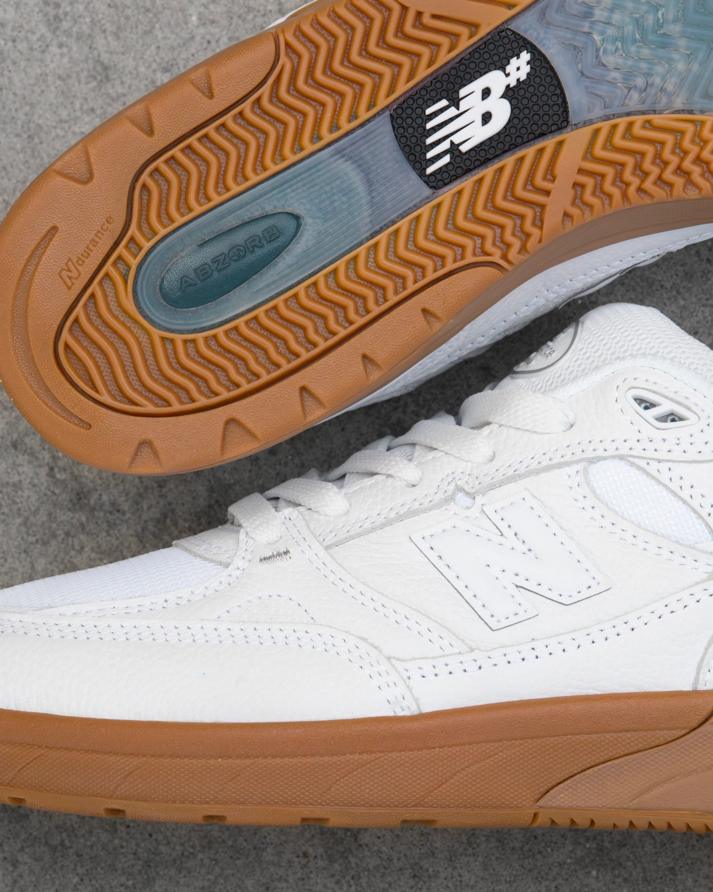 New Balance | Numeric Andrew Reynolds 933 - White/Gum (WIDE)