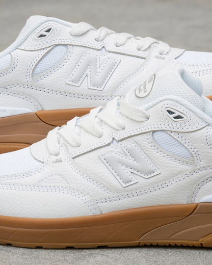 New Balance | Numeric Andrew Reynolds 933 - White/Gum (WIDE)