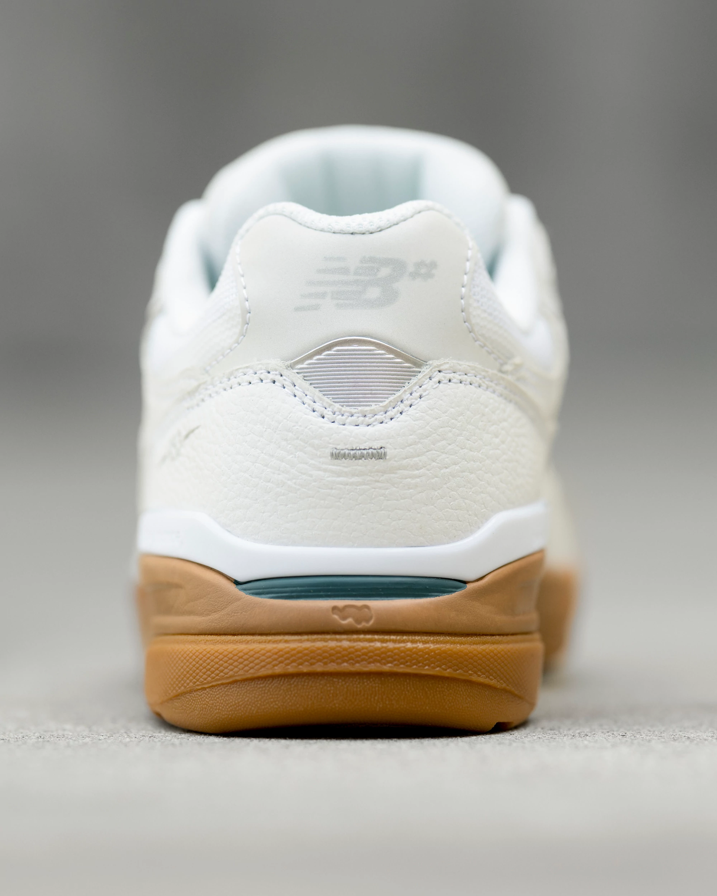 New Balance | Numeric Andrew Reynolds 933 - White/Gum (WIDE)