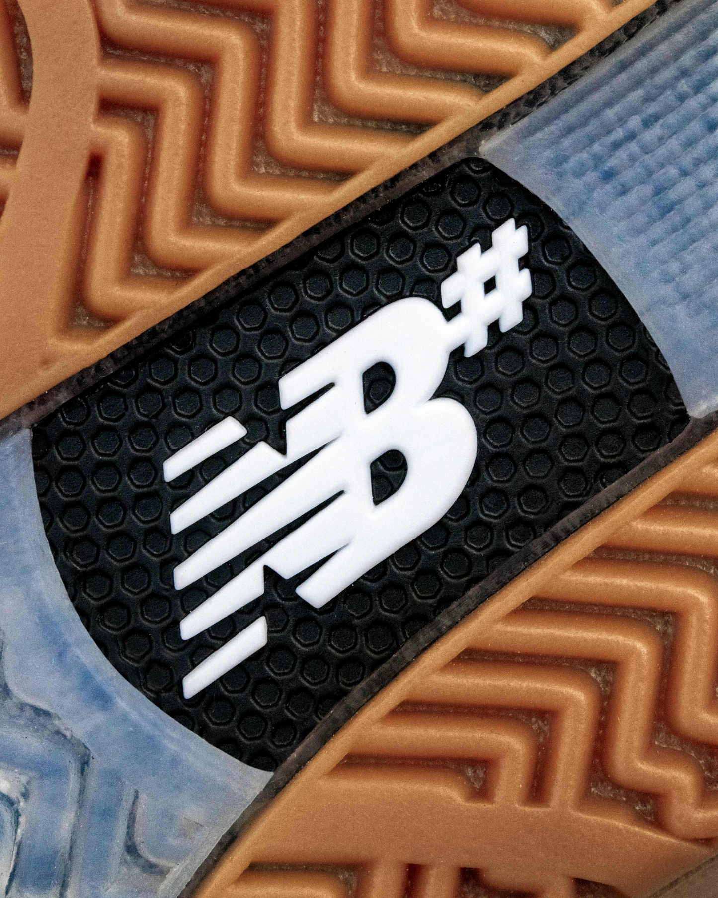 New Balance | Numeric Andrew Reynolds 933 - White/Gum (WIDE)