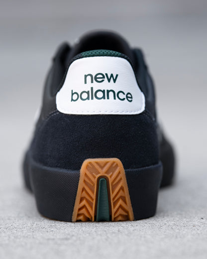 New Balance | Numeric 340 - Black/White