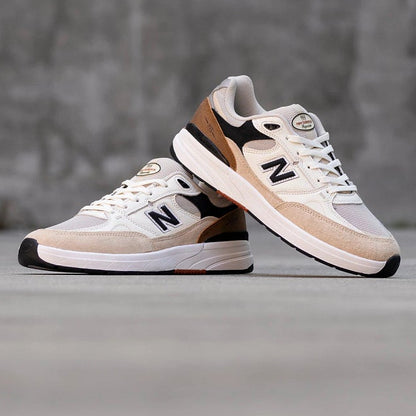 New Balance | Numeric Andrew Reynolds 933 - Brown/White - Quicksand/Seasalt (WIDE)
