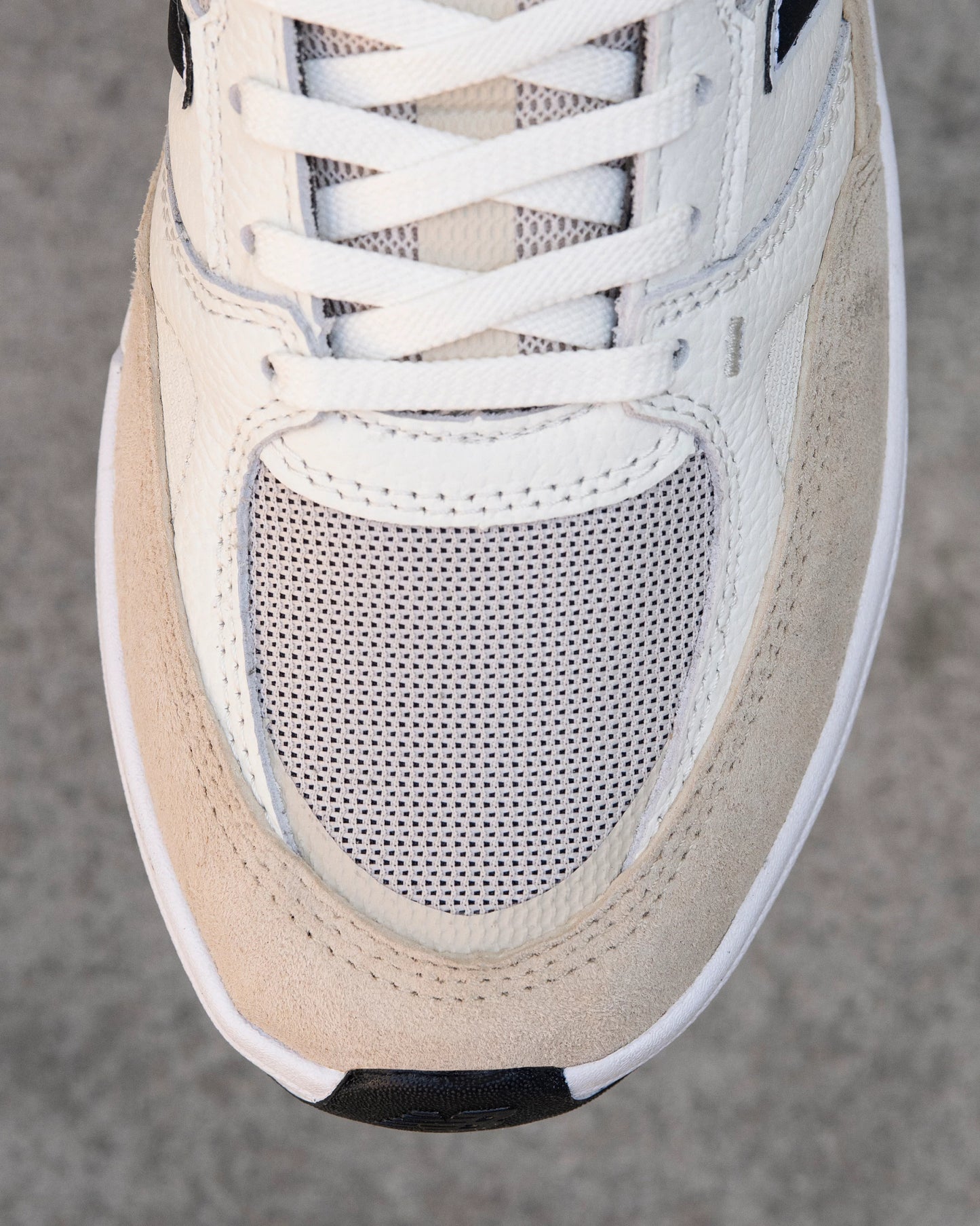 New Balance | Numeric Andrew Reynolds 933 - Brown/White - Quicksand/Seasalt (WIDE)
