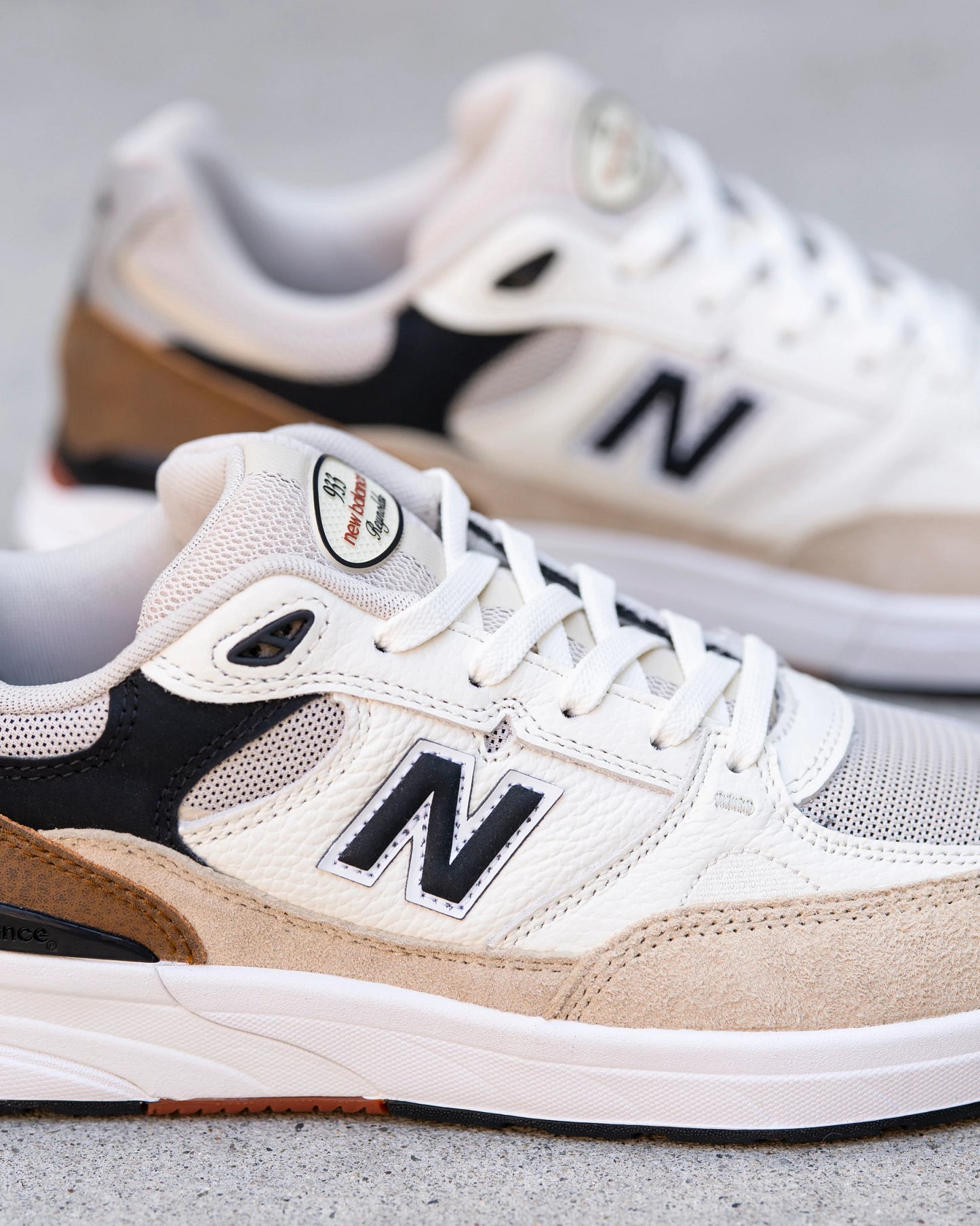 New Balance | Numeric Andrew Reynolds 933 - Brown/White - Quicksand/Seasalt (WIDE)