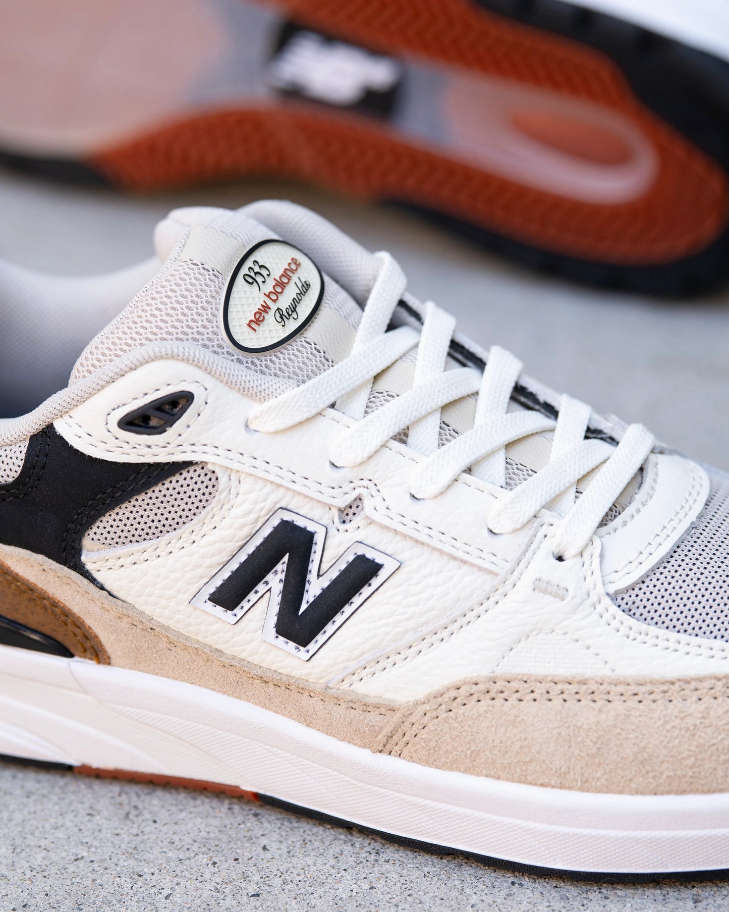 New Balance | Numeric Andrew Reynolds 933 - Brown/White - Quicksand/Seasalt (WIDE)