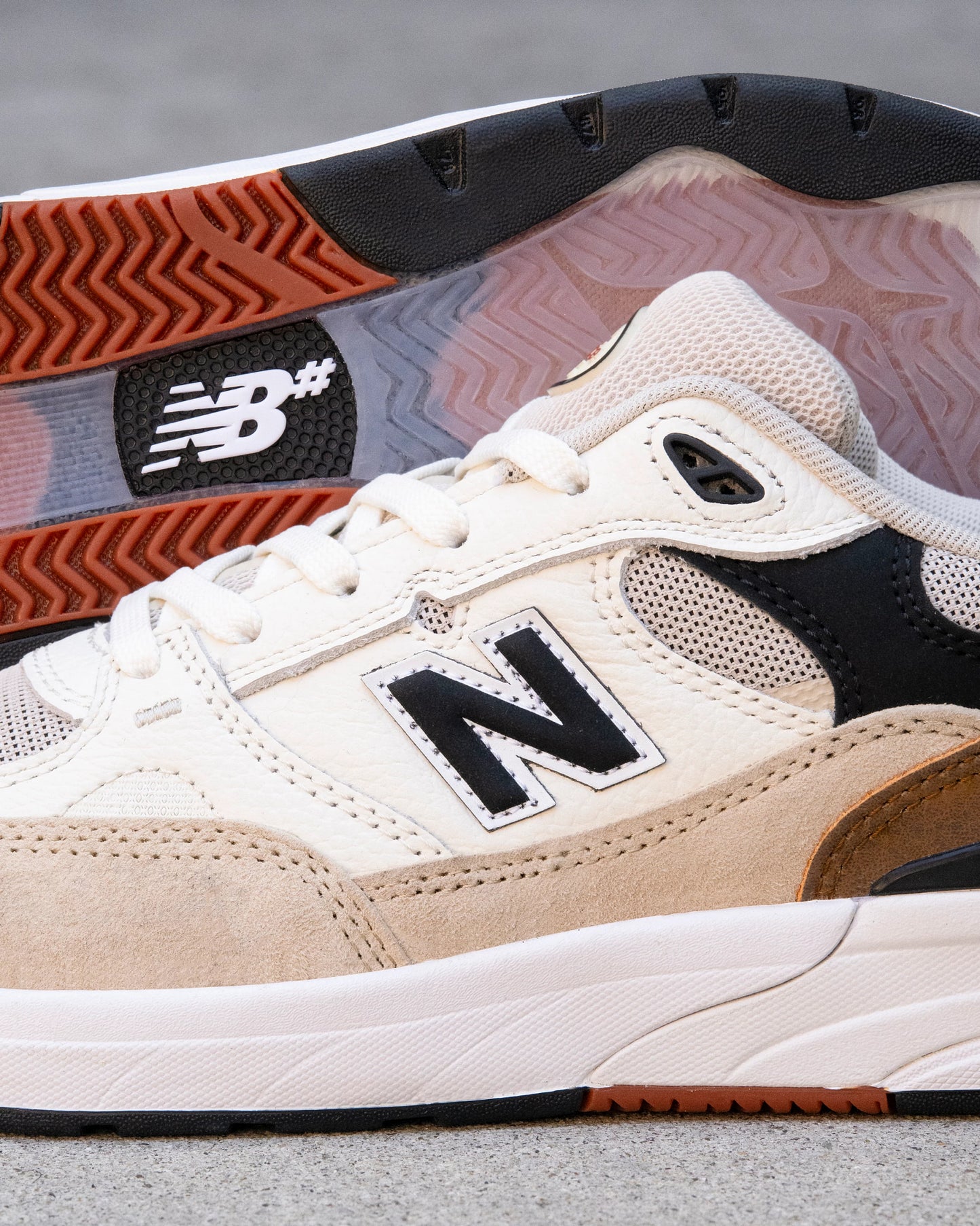 New Balance | Numeric Andrew Reynolds 933 - Brown/White - Quicksand/Seasalt (WIDE)