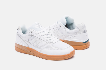 New Balance | Numeric Andrew Reynolds 933 - White/Gum (WIDE)