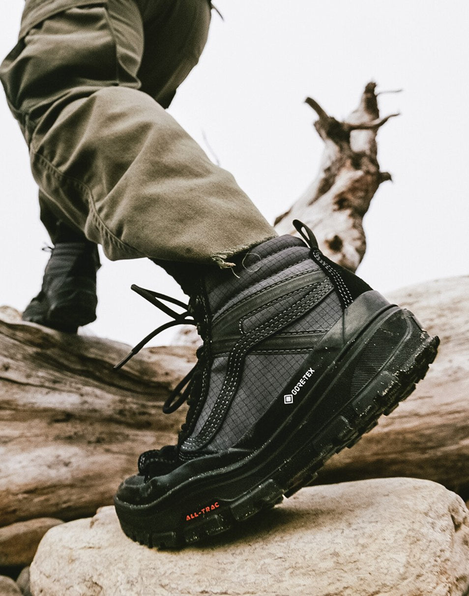 Vans | MTE Sk8-Hi Gore-Tex Insulated Boots - Dark Green/Dark Brown